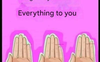 If you’re curious what the length of your pinky finger says about your personality, you’ve come to the right place! Here’s how this seemingly small